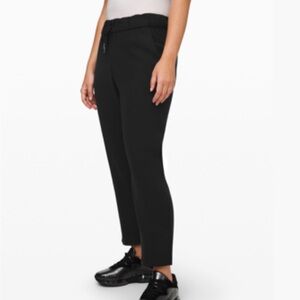 lululemon Black Women's Drawstring On The Fly Jogger Pants. TravelWoven, 2